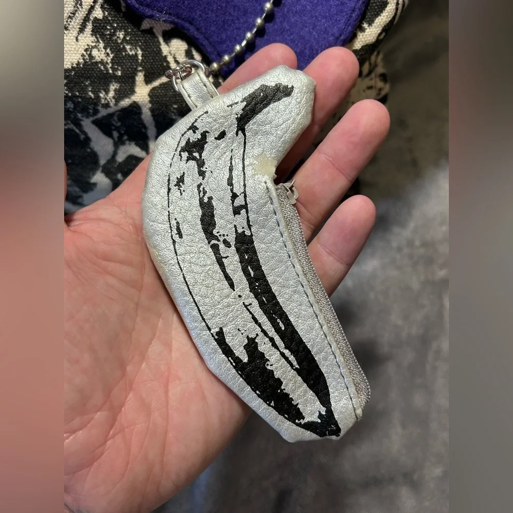 Andy Warhol x NY Visual Arts Floral Felt Tote w/ Banana Wallet - Picture 7 of 12